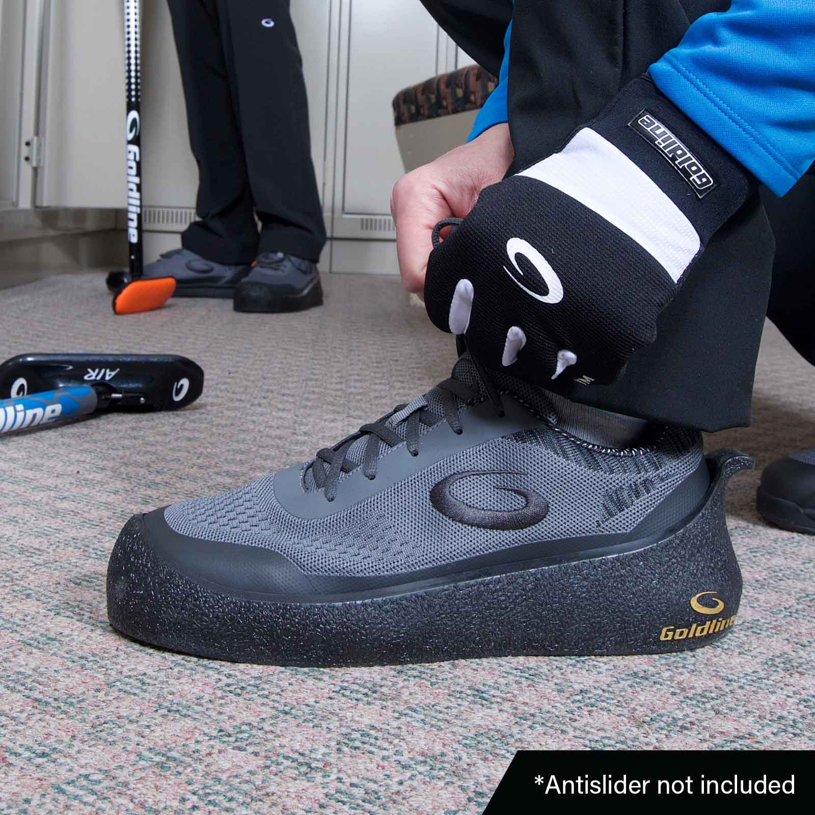 Men's Right Handed Storm Curling Shoes | Goldline Curling